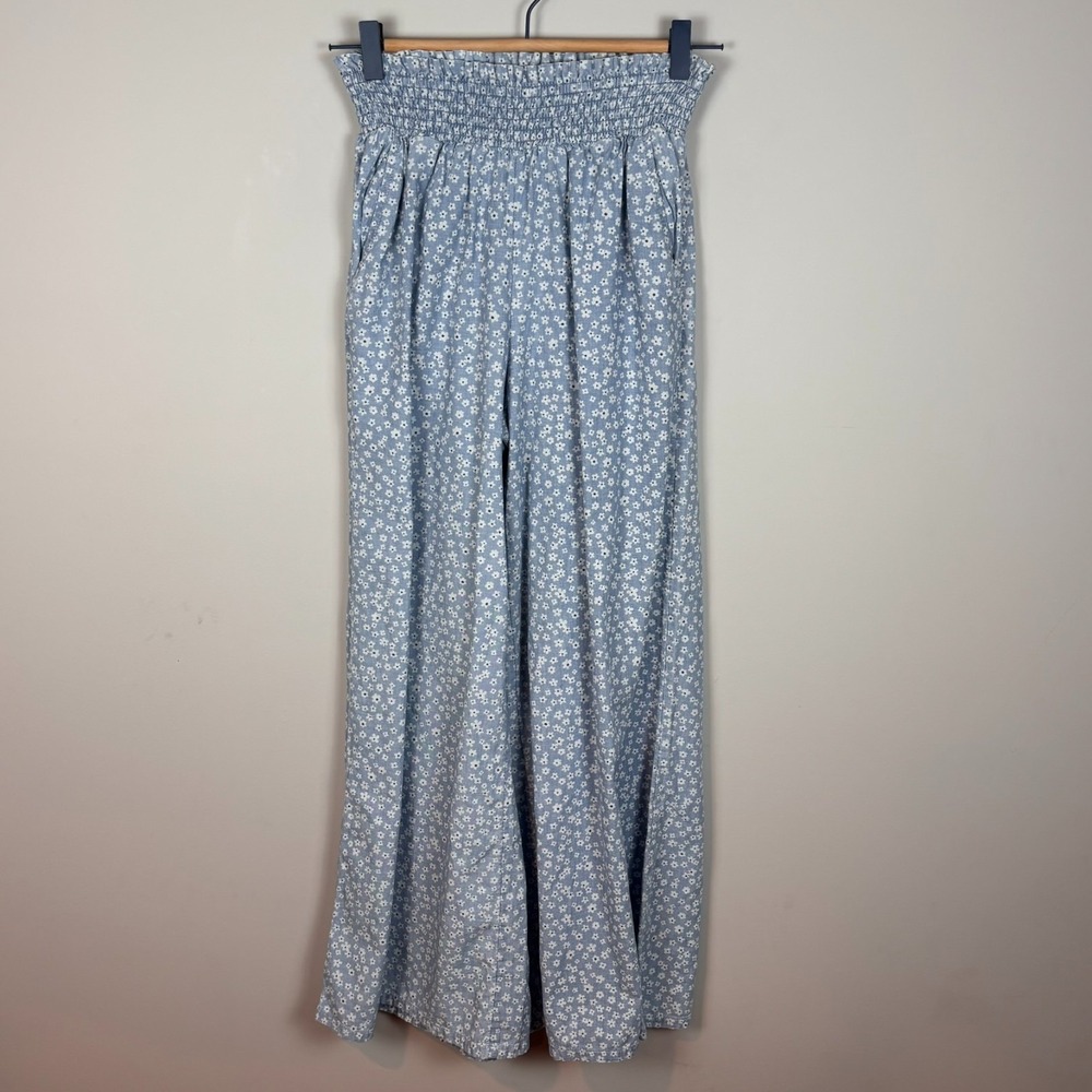 American Eagle Blue Micro Floral Pull on Wide Leg Pants Womens sz XS Cottagecore